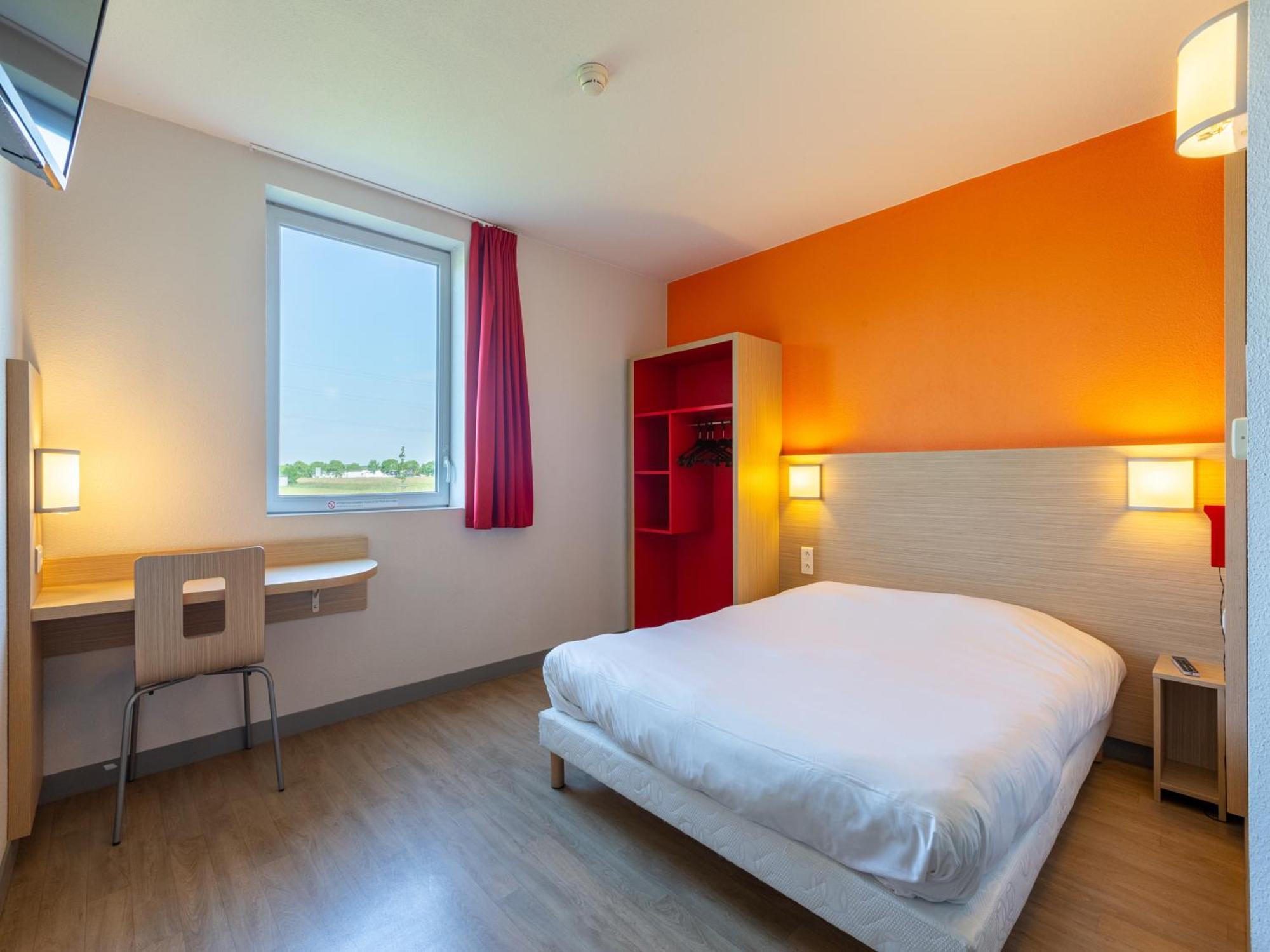 Hotel Première Classe Chartres Sud - Barjouville